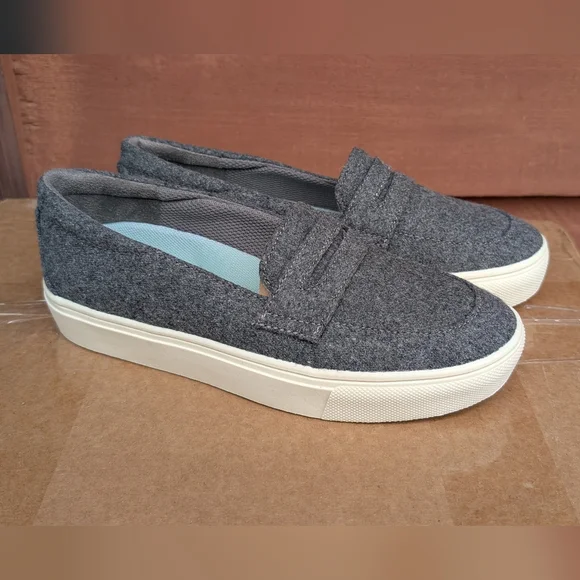 Dr. Scholl's Gray Felt Slip-On Loafers with White Sole (New)❣️ - Picture 9 of 10